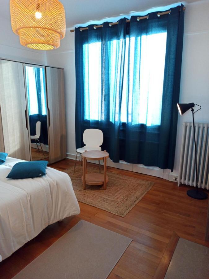 Spacieux Appartement Au Centre Du Mans Le Mans Bagian luar foto